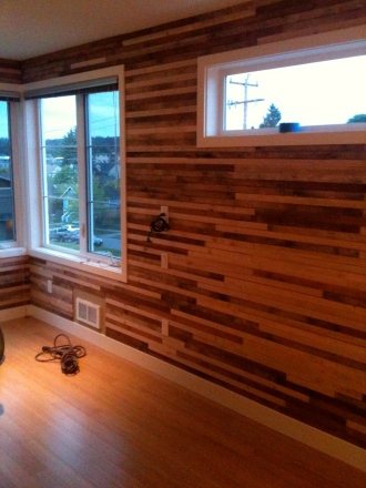 Recycled lath wall